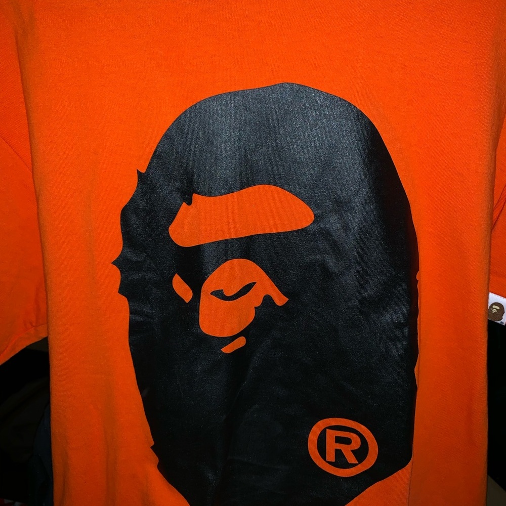 Orange Bape logo T shirt Men’s XL